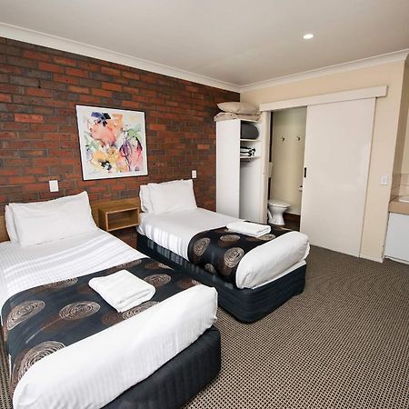 Jacaranda Holiday Units Swan Hill Extérieur photo