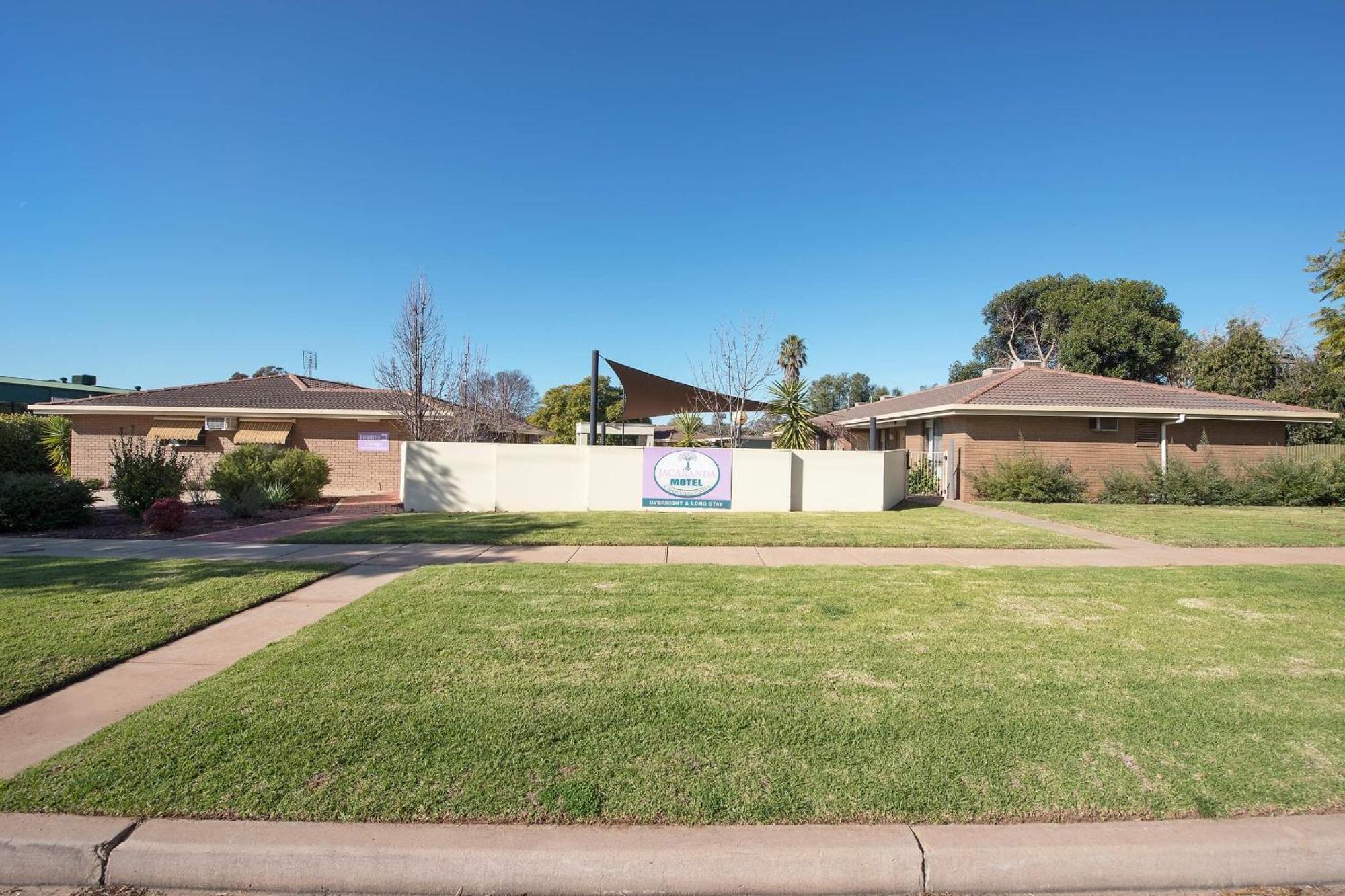 Jacaranda Holiday Units Swan Hill Extérieur photo