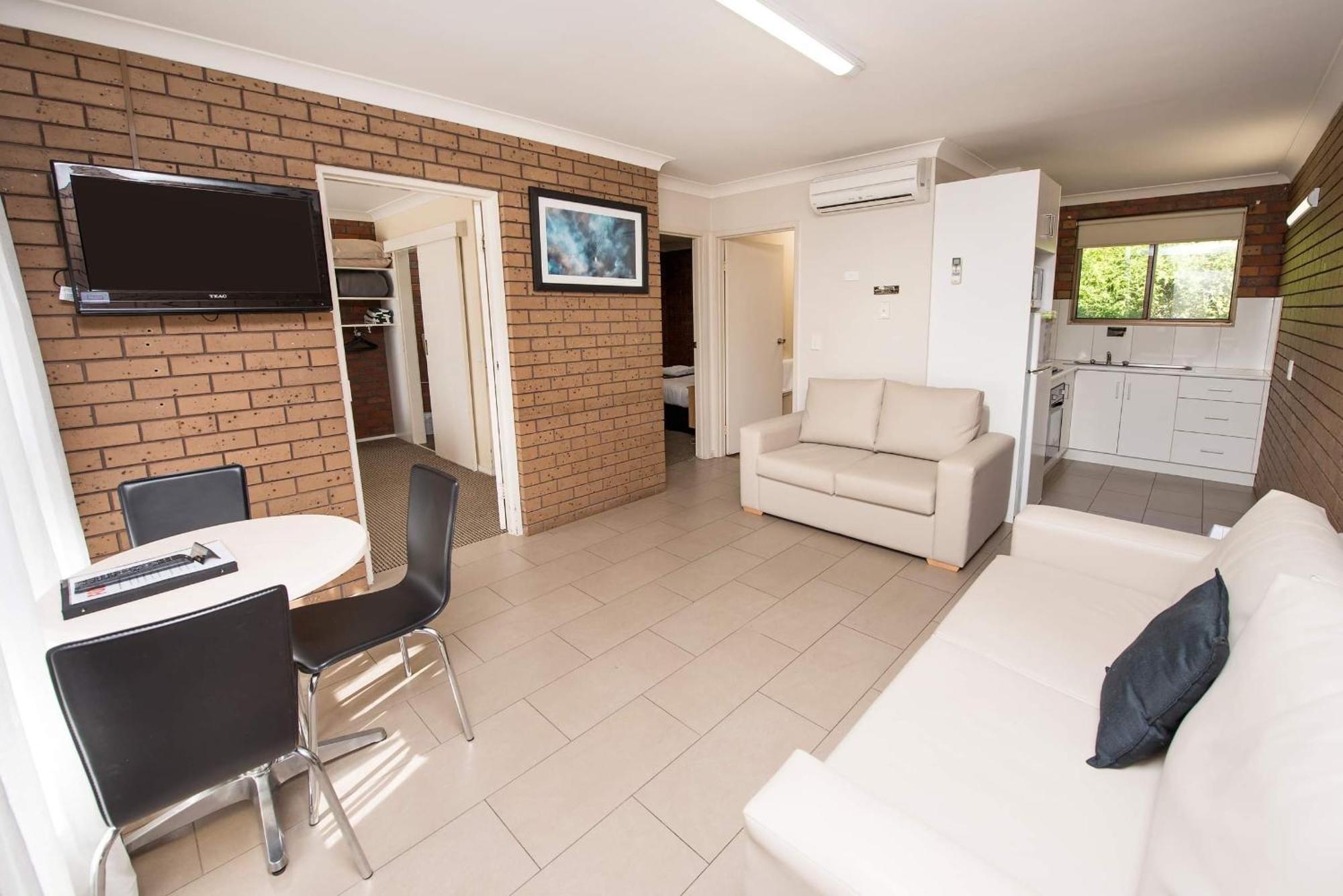 Jacaranda Holiday Units Swan Hill Extérieur photo