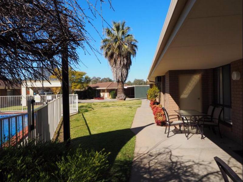 Jacaranda Holiday Units Swan Hill Extérieur photo