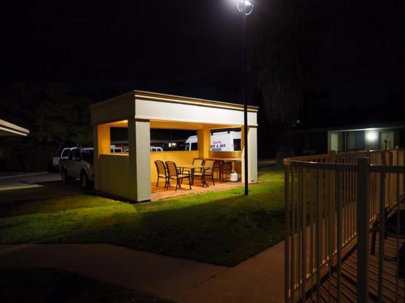 Jacaranda Holiday Units Swan Hill Extérieur photo