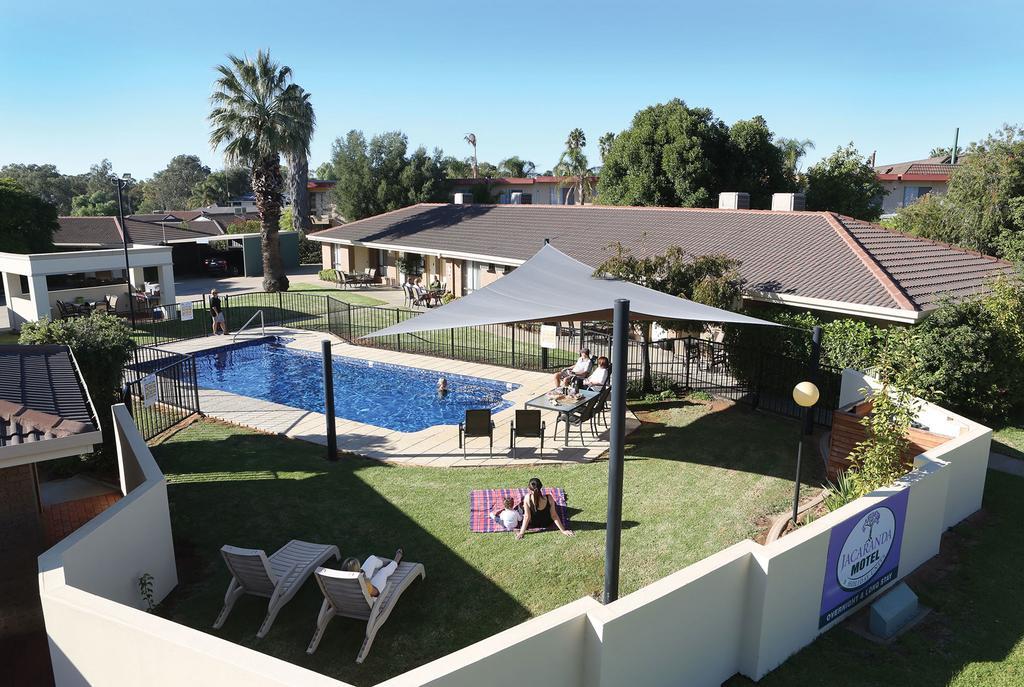 Jacaranda Holiday Units Swan Hill Extérieur photo